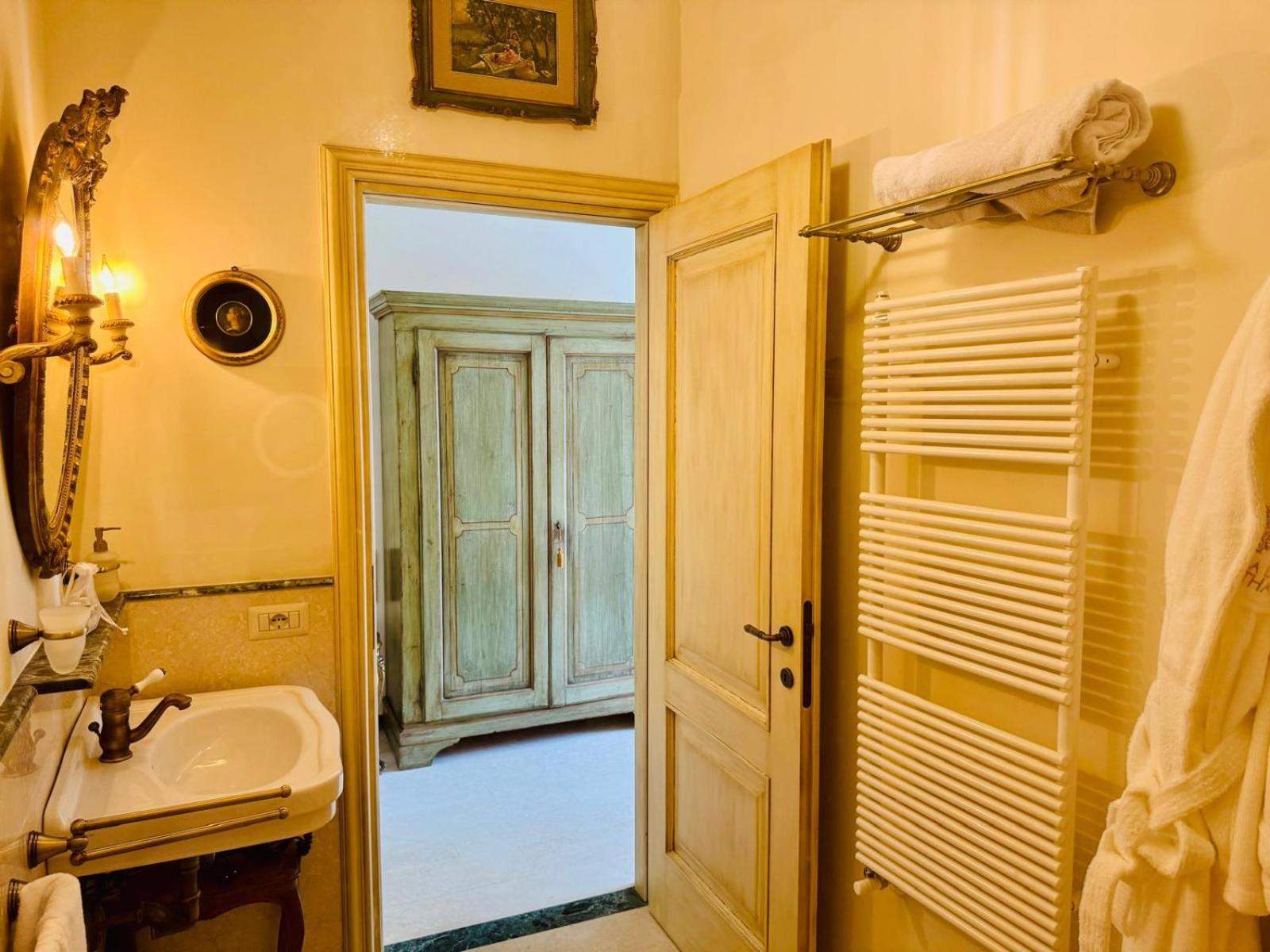 La Casa Di Agartha Bed & Breakfast Bolsena Eksteriør bilde